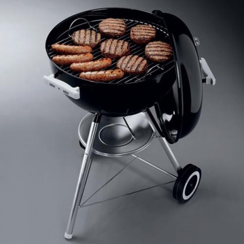 Угольный гриль Weber Classic Kettle, 57 см, чёрный China в Омске
